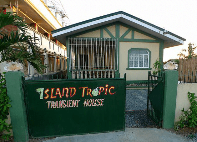 Island Tropic Hotel & Restaurant 3